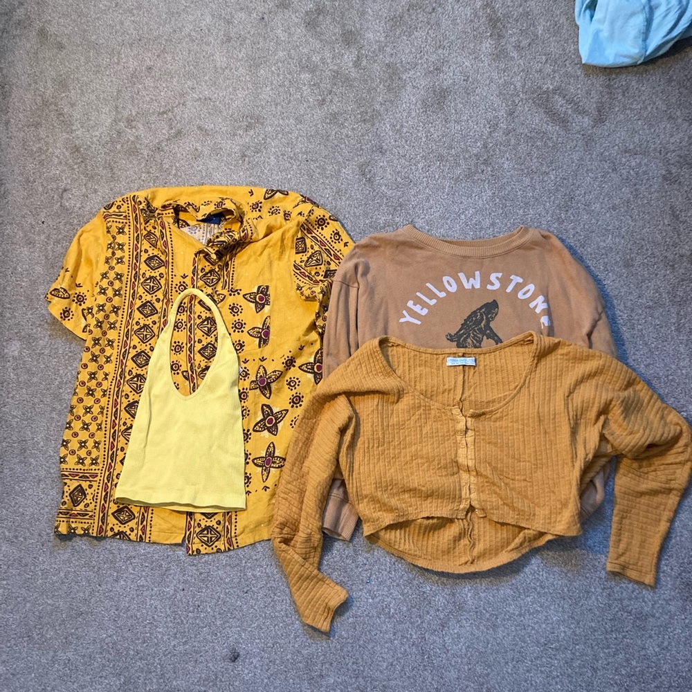 Yellow Tops Bundle